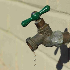 3-plumbing-problems-that-can-raise-your-water-bill 0