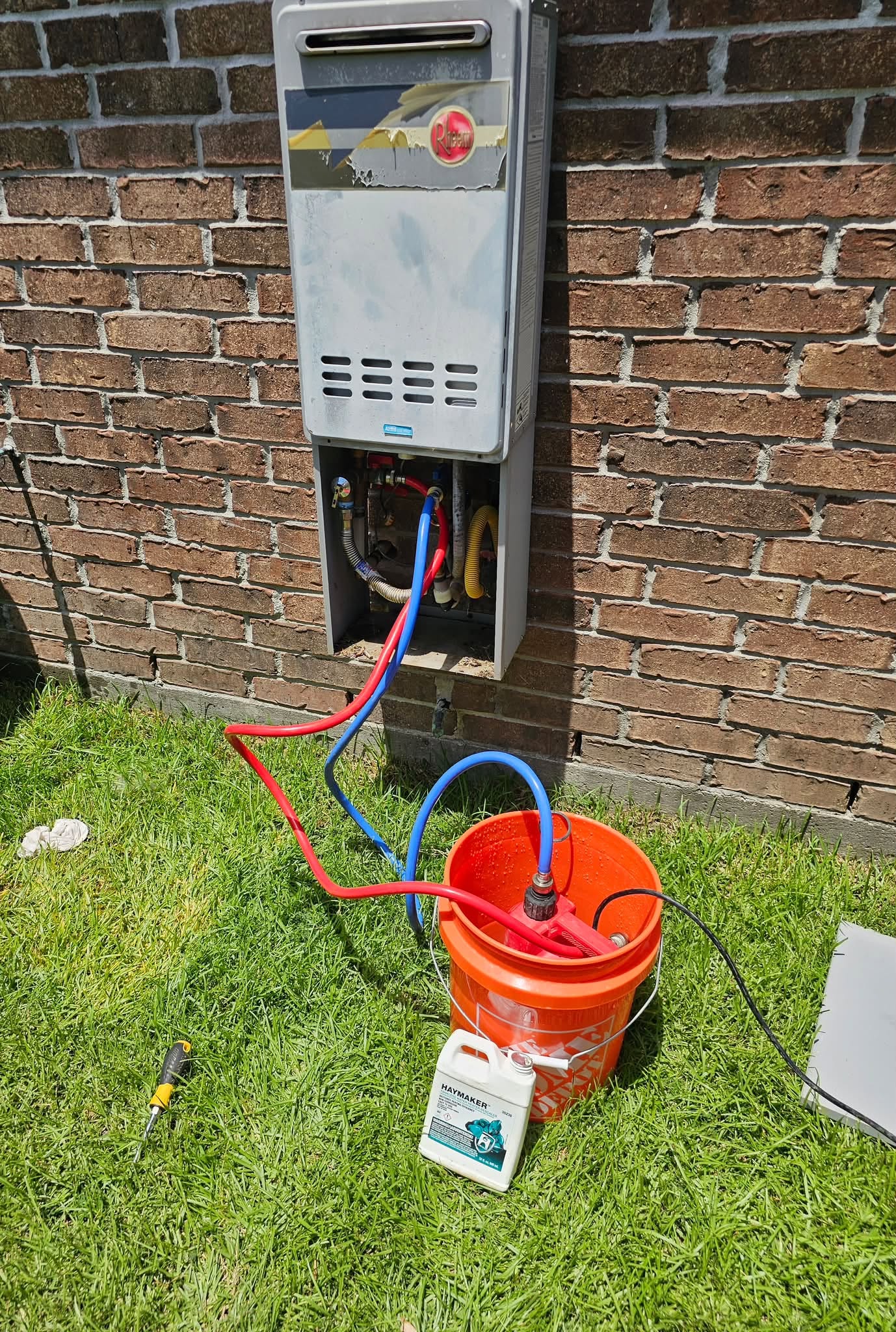 DON’T WAIT UNTIL WINTER TO FLUSH YOUR WATER HEATER!