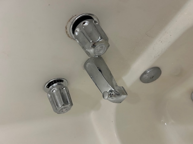 Leaky Tub/Shower  Valve Repair in Lafayette, La
