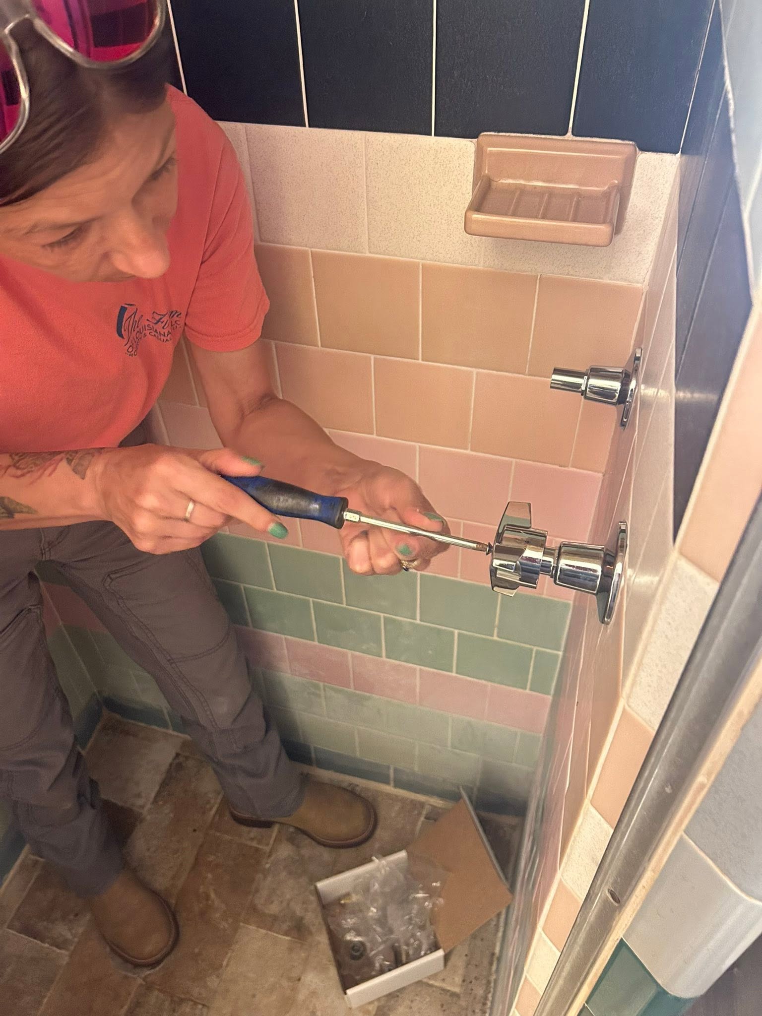Shower valve replacement in New Iberia, La.